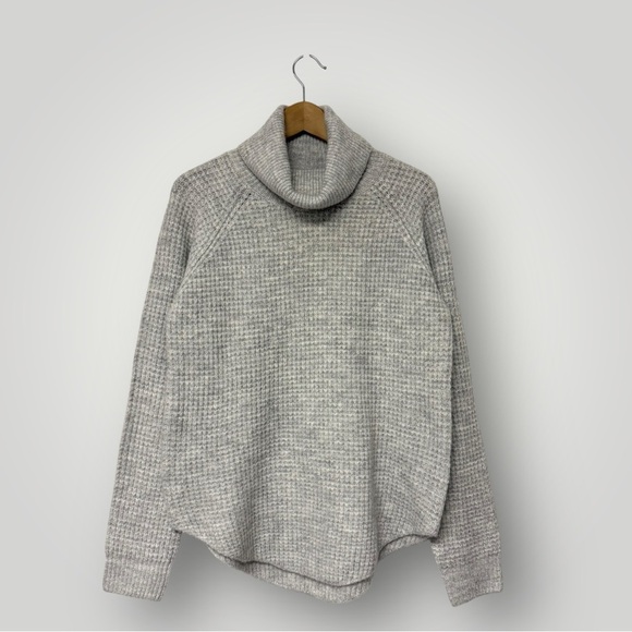 KUHL Sienna Sweater Sz M Grey - Picture 3 of 11